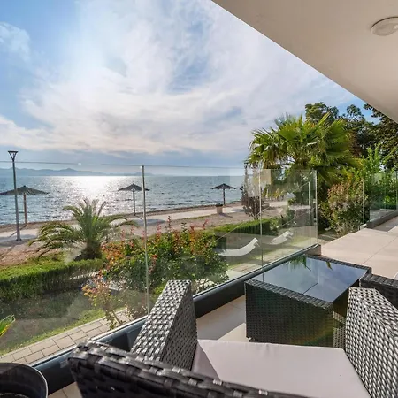 2 Bedroom Beautiful In