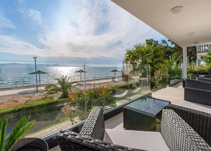 2 Bedroom Awesome In