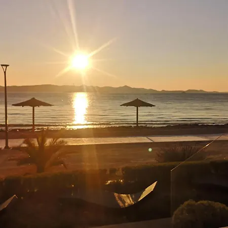 アパート 2 Bedroom Awesome In ビビニェ